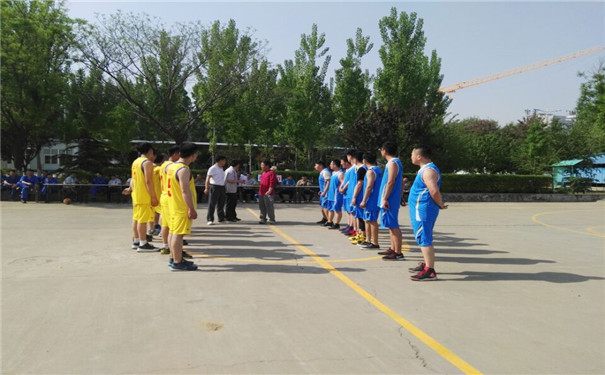 不負春日好時光 競技場上展風采 不負春日好時光 競技場上展風采