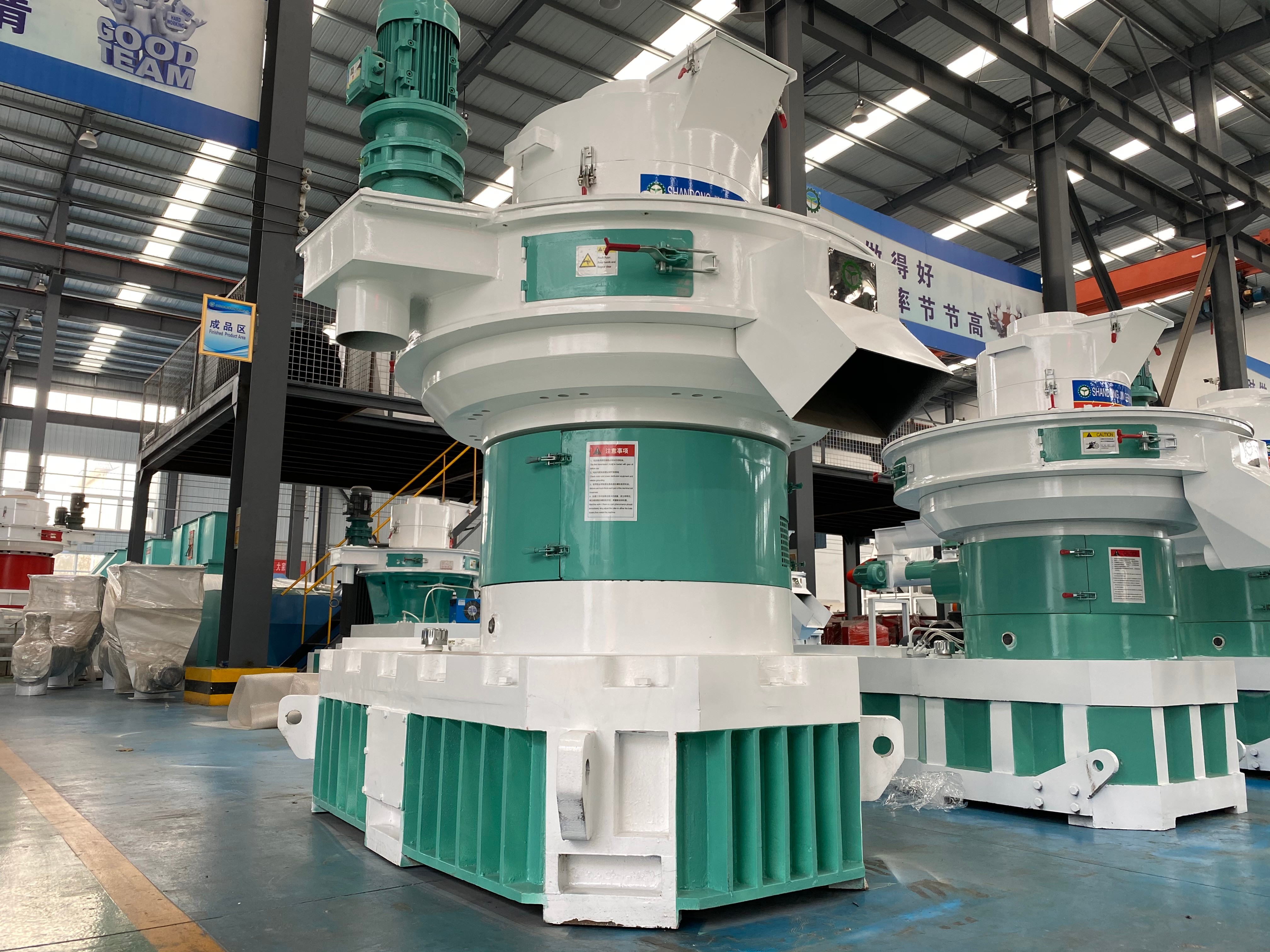 秸稈午夜美女福利视频