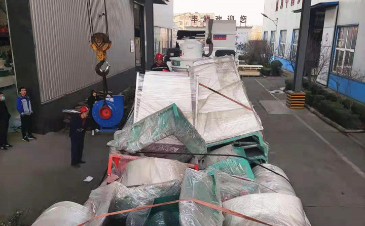 午夜美女福利视频生產線裝車完成